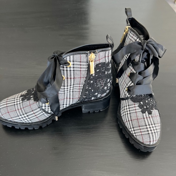 Karl Lagerfeld Black and White Plaid Booties - Picture 1 of 3